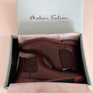Modern Fiction Size 9 Chelsea Boots *NEW*